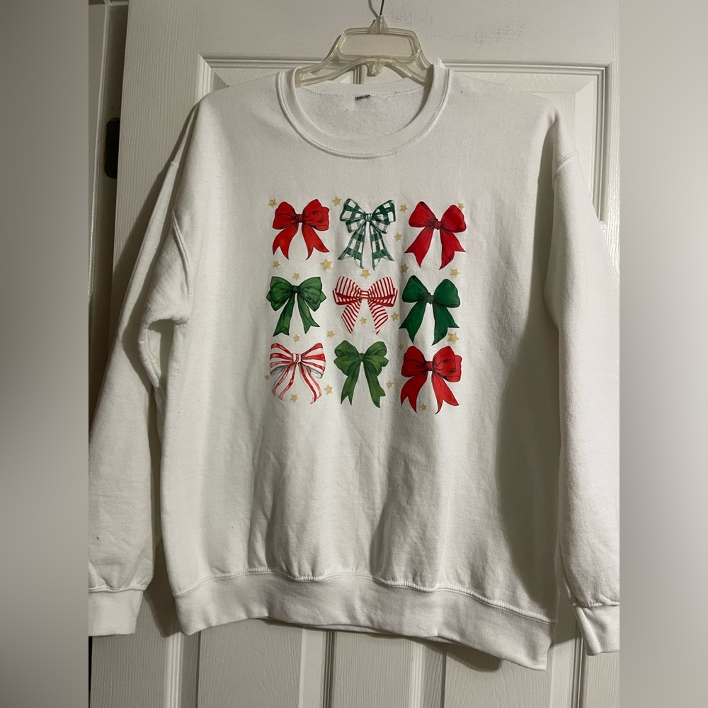 Women’s Trendy Bow Christmas Sweatshirt